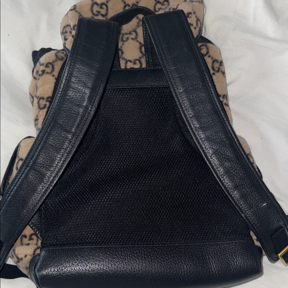 Gucci Tan and Black Logo Backpack - Picture 3 of 6